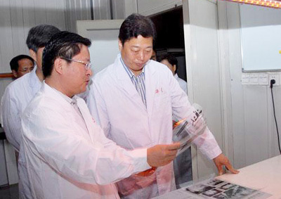 河南省南陽市委書記到樂凱華光考察調(diào)研