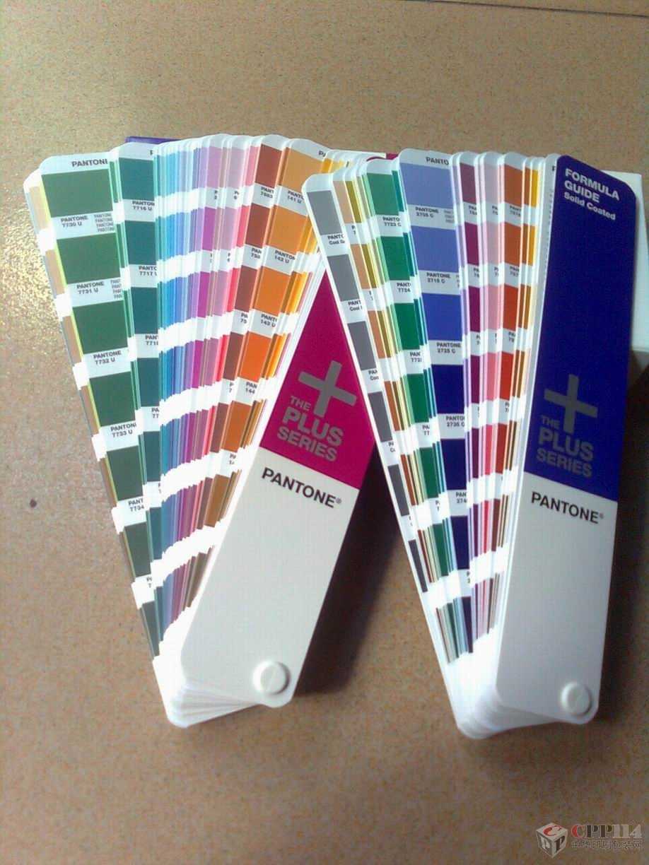 (yng)PANTONEͨɫ